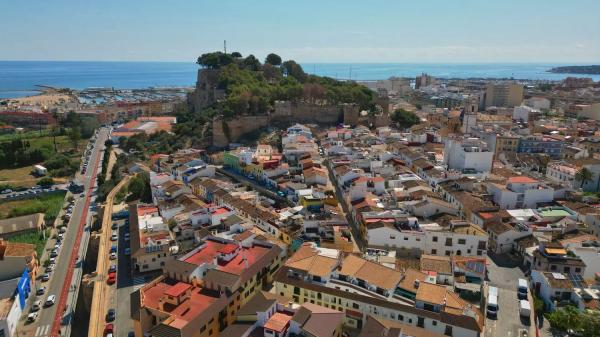Chalet pareado en avenida del Cid