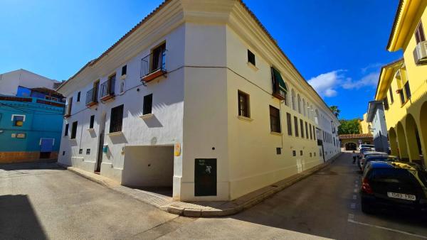 Chalet pareado en avenida del Cid