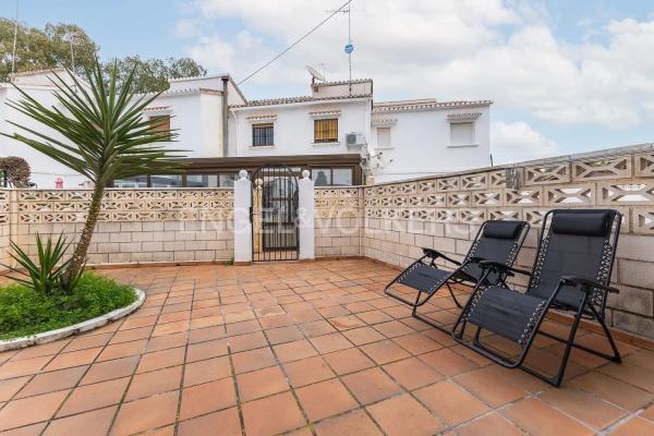 Chalet adosado en calle Oceà Antàrtic