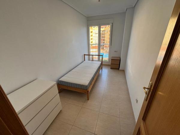 Piso en avenida Juan Chabás, 6