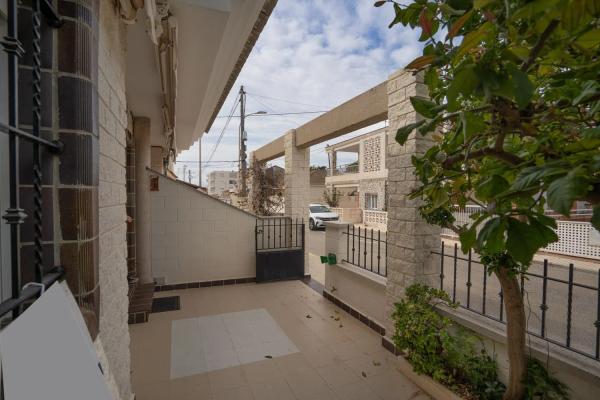 Chalet adosado en calle Pedro Sánchez