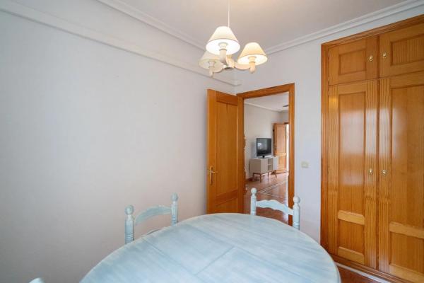 Chalet adosado en calle Pedro Sánchez