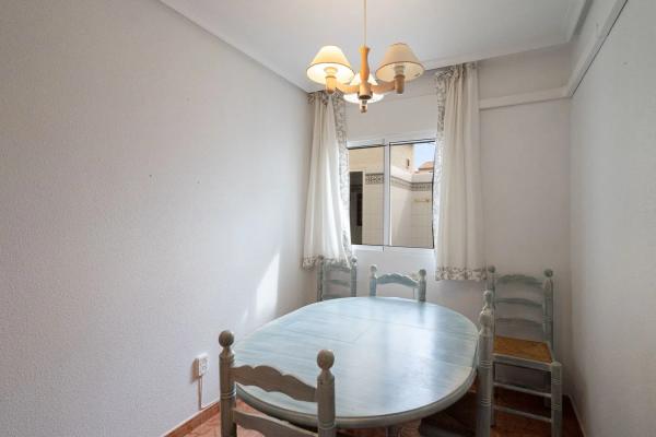 Chalet adosado en calle Pedro Sánchez