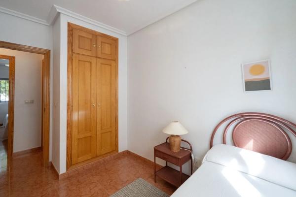 Chalet adosado en calle Pedro Sánchez