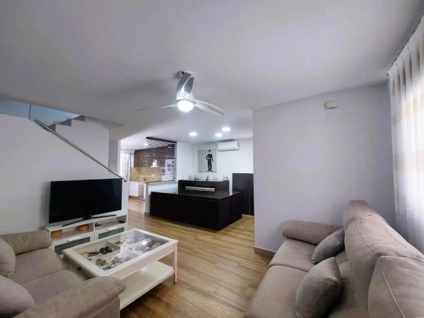 Chalet adosado en calle Parque Antonio Gálvez