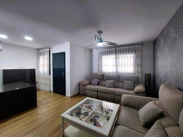 Chalet adosado en calle Parque Antonio Gálvez