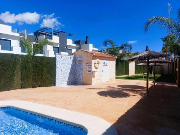 Chalet adosado en calle Parque Antonio Gálvez