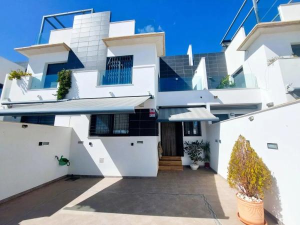 Chalet adosado en calle Parque Antonio Gálvez