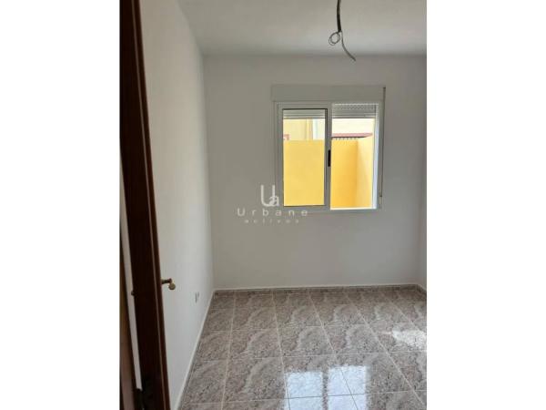 Piso en avenida de las Hierbas