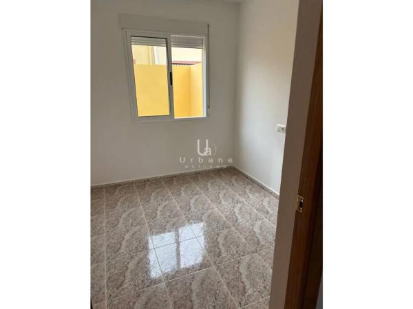 Piso en avenida de las Hierbas