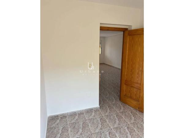 Piso en avenida de las Hierbas