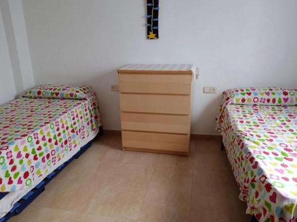 Chalet adosado en calle Remo