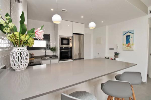 Piso en calle Comunidad Andaluza, 12