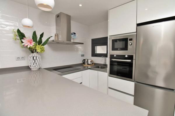 Piso en calle Comunidad Andaluza, 12