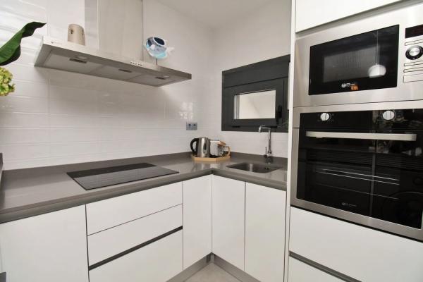 Piso en calle Comunidad Andaluza, 12