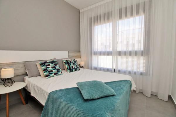 Piso en calle Comunidad Andaluza, 12