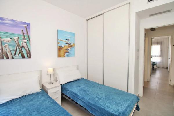 Piso en calle Comunidad Andaluza, 12