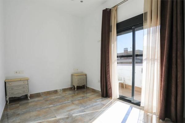 Casa independiente en calle Remo