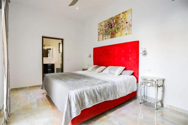 Casa independiente en calle Remo