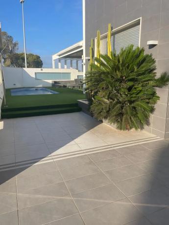 Casa independiente en avenida de Austria, 14