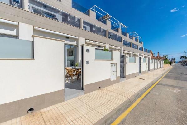 Chalet adosado en calle Remo s/n