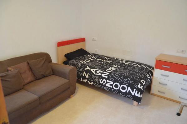 Casa independiente en calle Alerce, 8