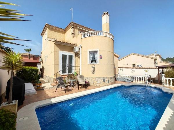 Casa independiente en calle Madroño