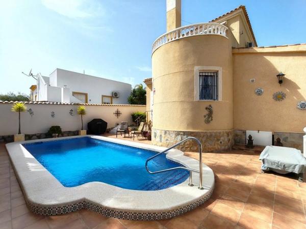 Casa independiente en calle Madroño