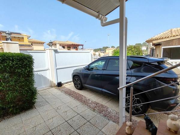 Casa independiente en calle Madroño