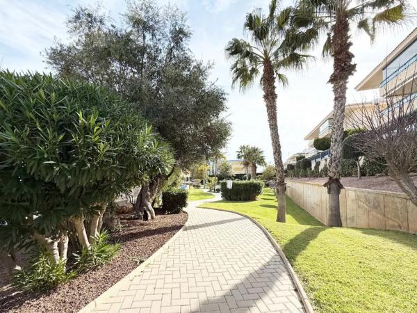 Piso en calle Jorge Manrique Mp