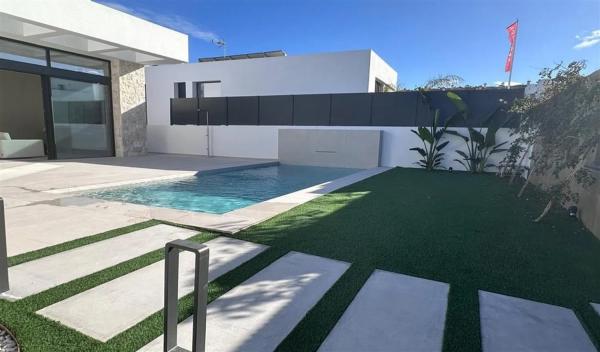 Villas en GOLF / ROJALES / PLAYAS DE GUARDAMAR