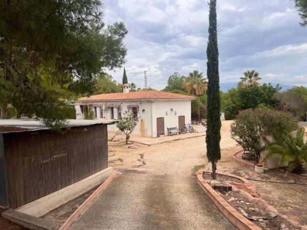 Casa independiente en calle Castanyers Bh