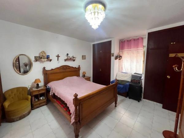 Casa independiente en calle Castanyers Bh