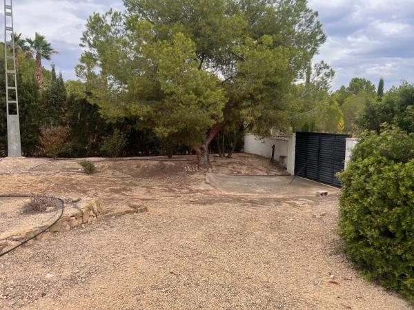 Casa independiente en calle Castanyers Bh