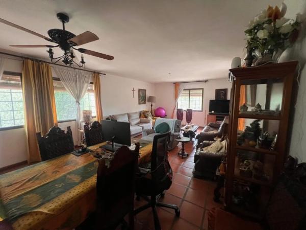 Casa independiente en calle Castanyers Bh