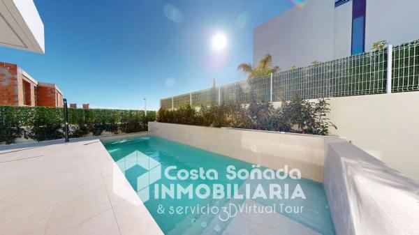 Casa independiente en calle Ribera