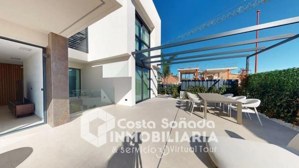 Casa independiente en calle Ribera