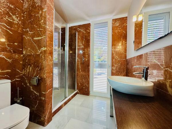 Casa independiente en calle Cézanne, 14