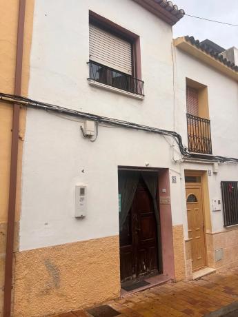 Chalet adosado en calle Sant Rafel