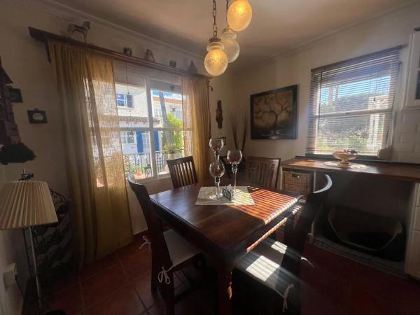 Chalet adosado en calle Vall de Ceta