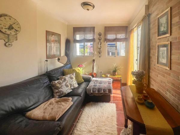 Chalet adosado en calle Vall de Ceta