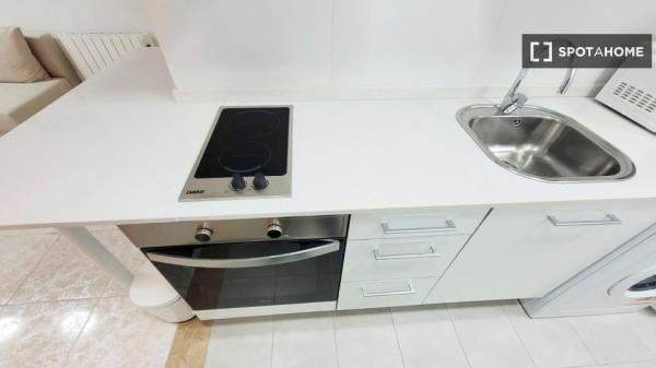 Apartamento estudio completo de 1 dormitorio en Barcelona