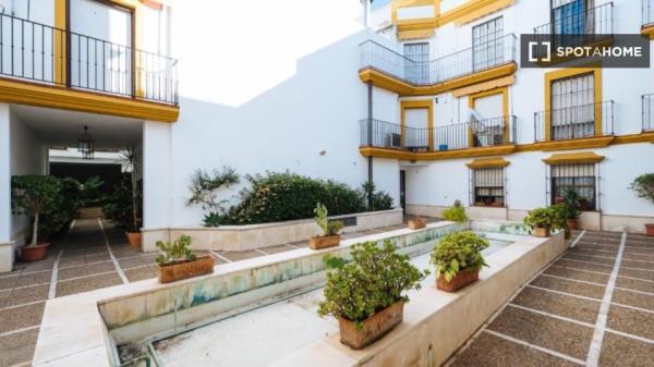 Apartamento completo de 2 dormitorios en Sevilla