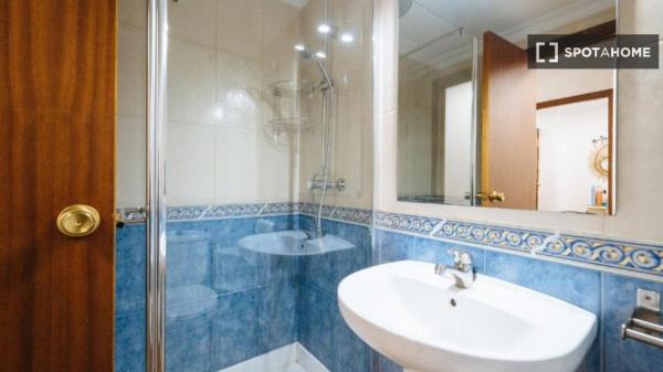 Apartamento completo de 2 dormitorios en Sevilla
