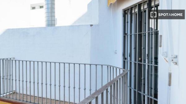 Apartamento completo de 2 dormitorios en Sevilla