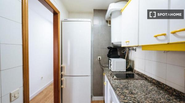 Apartamento completo de 2 dormitorios en Sevilla