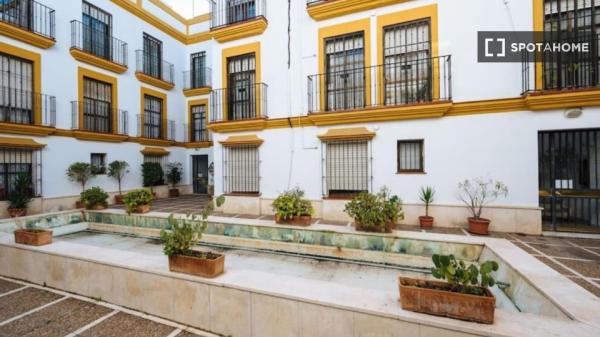 Apartamento completo de 2 dormitorios en Sevilla