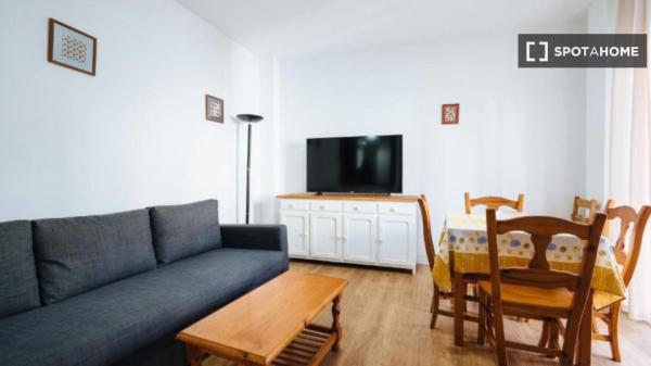 Apartamento completo de 2 dormitorios en Sevilla
