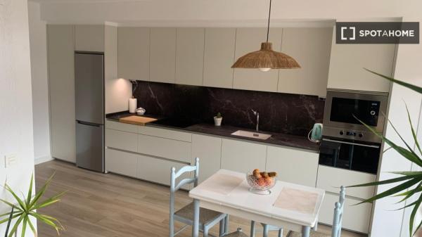 Se alquila habitación en piso compartido en Markina-Xemein