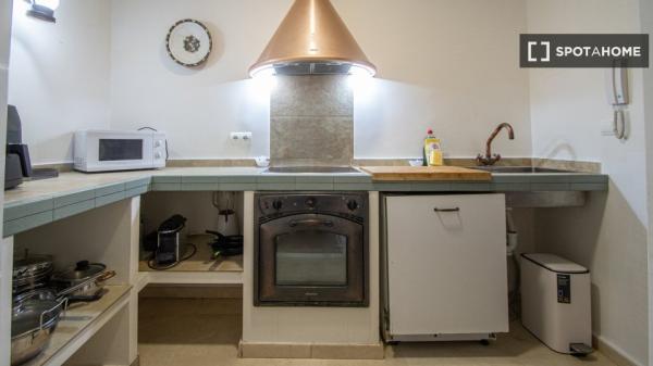 Piso completo de 3 habitaciones en Cádiz